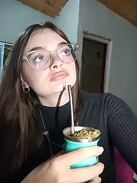 Emmacut online show from May 22, 10:08 pm