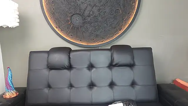 miss vaiolette online show from February 23, 11:09 am