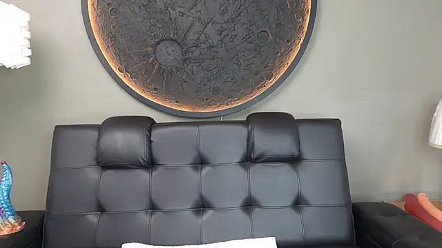 miss vaiolette online show from February 20, 11:12 am