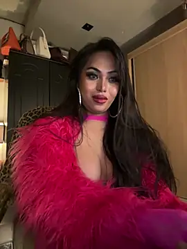 BigDominaMia online show from May 22, 9:02 pm