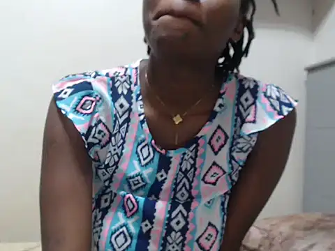 CandyLovesU2 online show from May 8, 10:44 pm