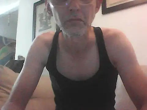 latinx44 online show from March 30, 4:45 am