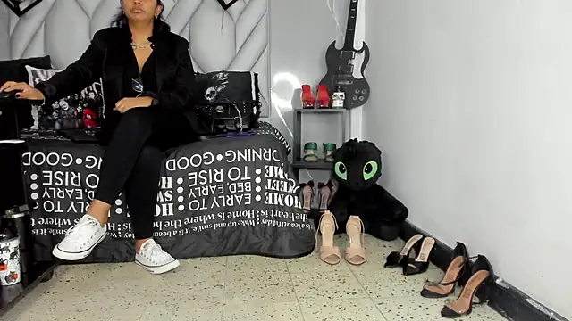 MirandaHaguen online show from May 7, 9:18 pm