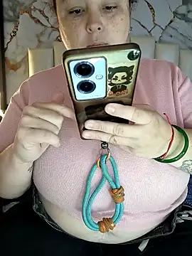 mollieblue69 online show from May 1, 12:52 pm