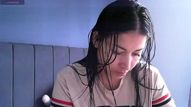 Sweet-Angie online show from May 11, 4:04 pm