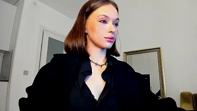 Kossie  online show from October 22, 5:40 pm