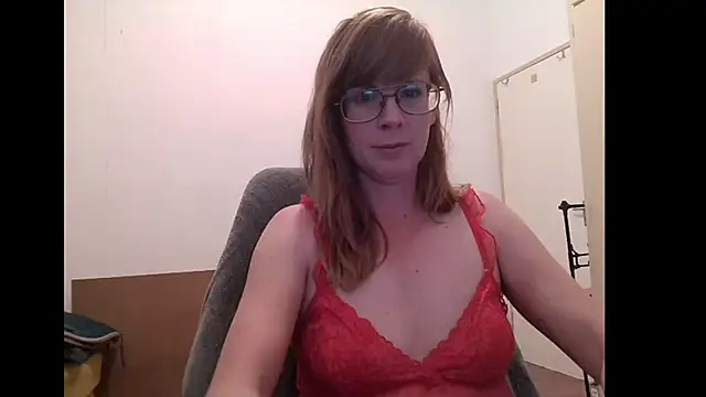 SavannaGirly online show from May 25, 5:23 pm
