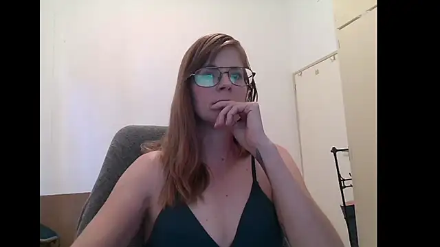 SavannaGirly online show from May 28, 9:29 am