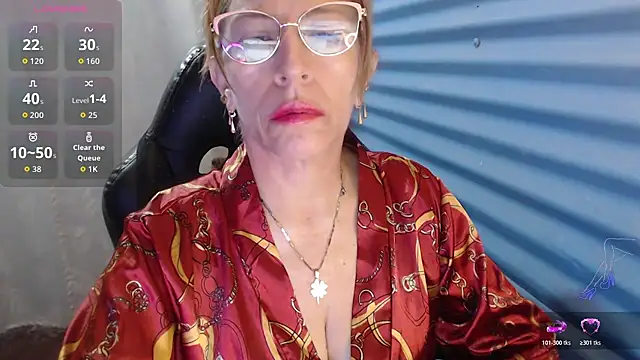 Chayla Ruiz online show from May 5, 10:29 am