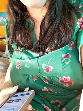 NansyyyaLiannkkaasssssa78 online show from May 14, 4:02 pm