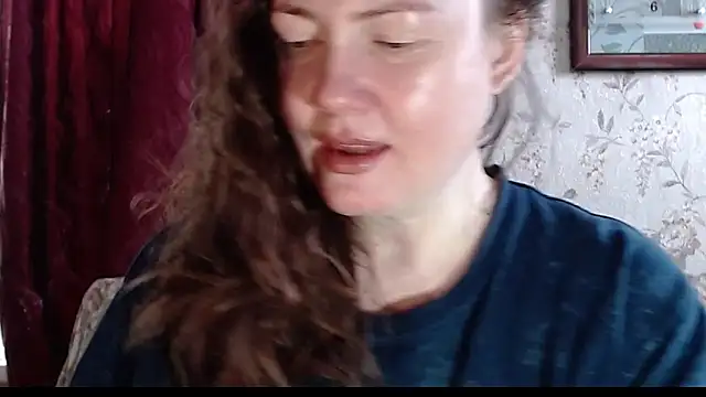 EmilyDoth online show from March 16, 4:37 am