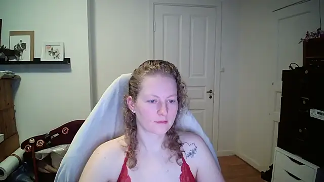 Girlnina-1995 online show from February 17, 8:57 am