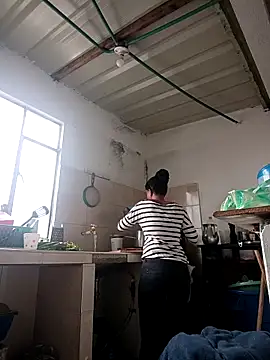 Bigassmommy x online show from March 11, 5:04 pm