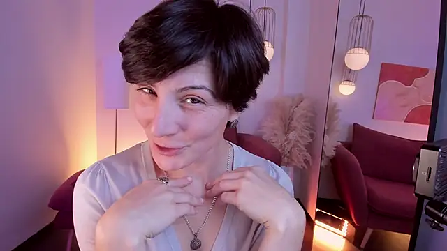 LorenDaze online show from October 10, 2:00 pm