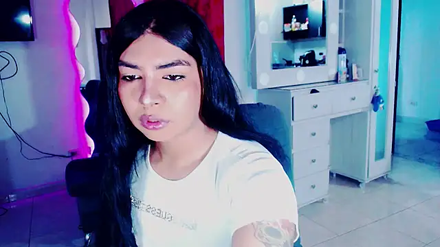 violet bigcock774 online show from December 20, 4:55 pm