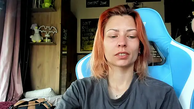 karo123421 online show from May 7, 4:39 am