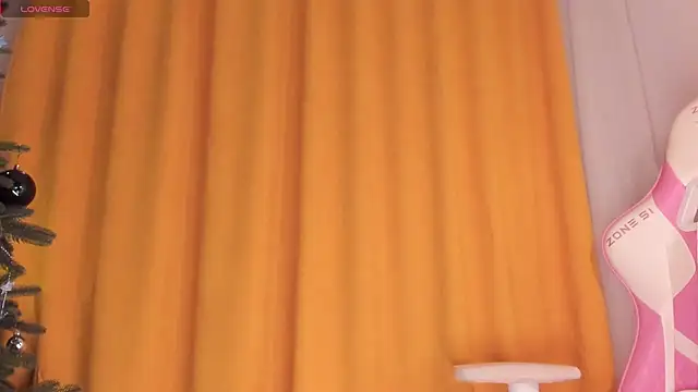 SueNiceeeee online show from January 13, 2:28 am