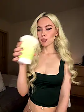 xDinnax online show from October 6, 3:50 pm