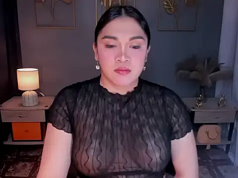 MaxeneCullens online show from October 29, 4:50 am