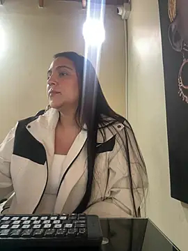 kendall 52 online show from February 25, 4:27 pm