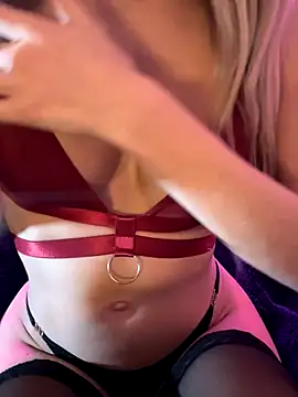 ladamoon online show from November 14, 10:32 pm