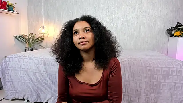 Zafiiraa online show from May 14, 4:18 am
