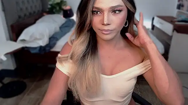 Snapshot of liaa_lurrecams chatting on September 24, 4:17 pm liaa lurrecams online show from September 24, 4:17 pm