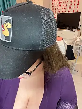 DienkaGreen online show from March 22, 9:54 pm