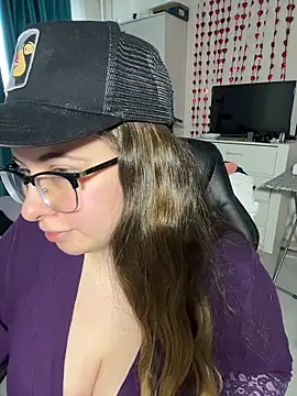 DienkaGreen online show from March 21, 9:58 am