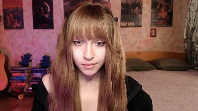 Friendly Ellie online show from May 23, 12:20 am