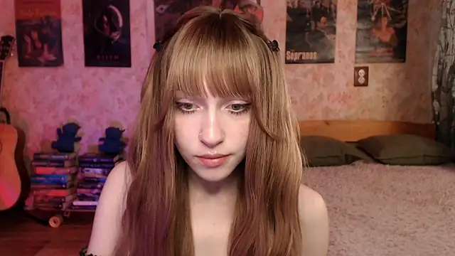 Friendly Ellie online show from May 20, 12:18 am