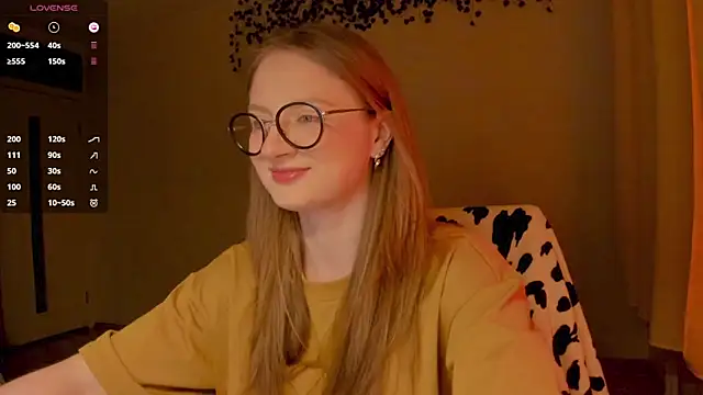 mollytuck online show from April 1, 4:26 pm