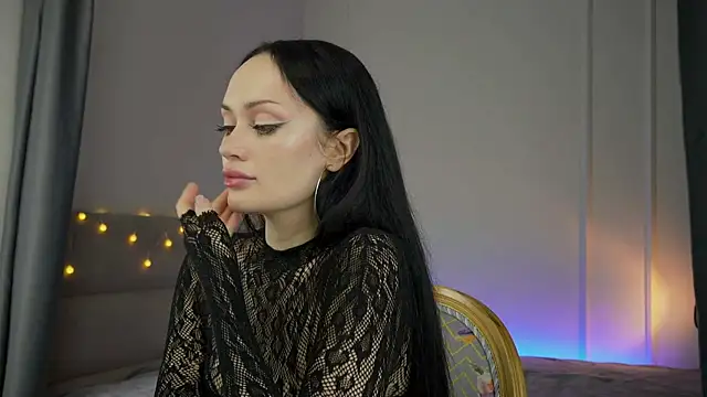 QueenAliss online show from May 20, 5:26 am