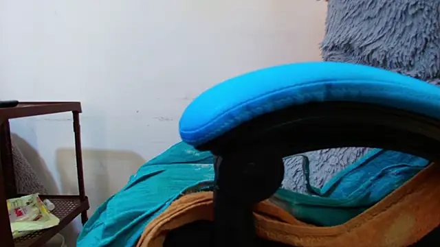 klylls squirt  online show from April 30, 8:03 pm