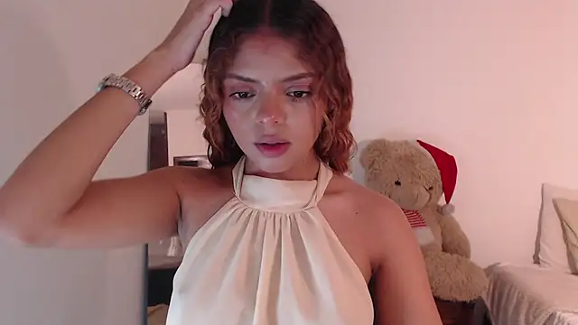 ValienteGirl  online show from March 14, 4:46 am