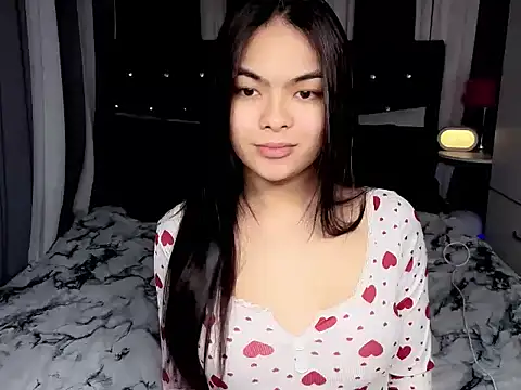 ThegirlNamedMaria online show from October 11, 3:04 pm