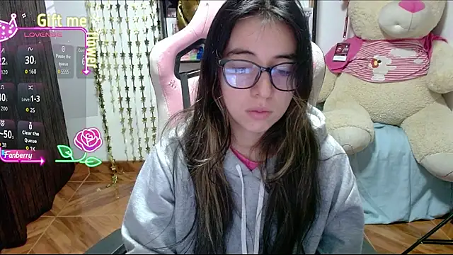 Maggie Fox3 online show from October 16, 1:08 am