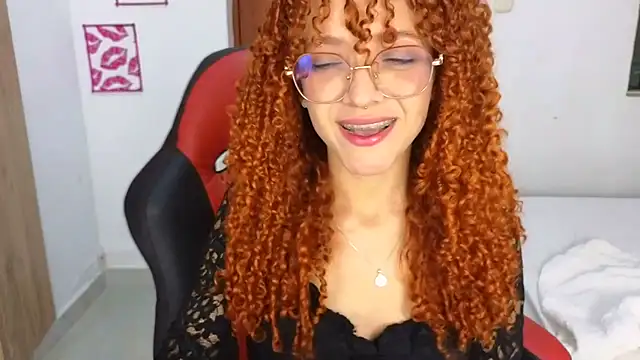 SexyLeilaa online show from January 6, 2:04 am