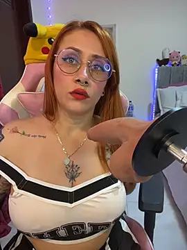 Luna Paris  online show from May 19, 4:03 pm