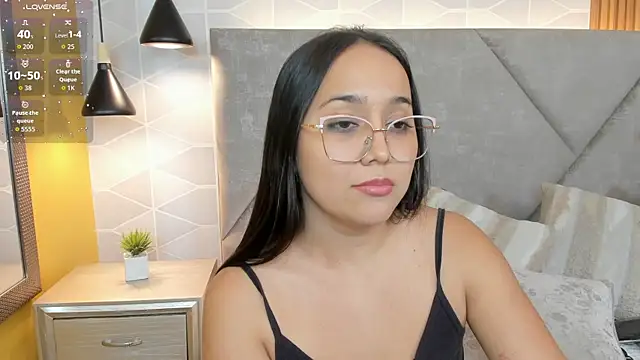 Sammy Fit  online show from May 8, 2:20 pm