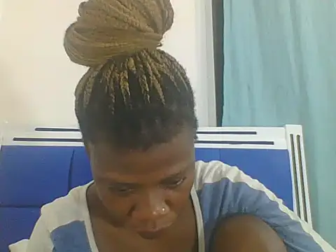 Snapshot of Sweetbaby004 chatting on September 9, 4:40 pm Sweetbaby004 online show from September 9, 4:40 pm