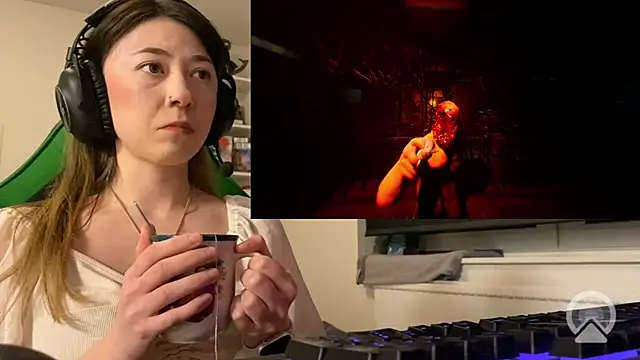 chibi moon  online show from April 4, 7:13 pm