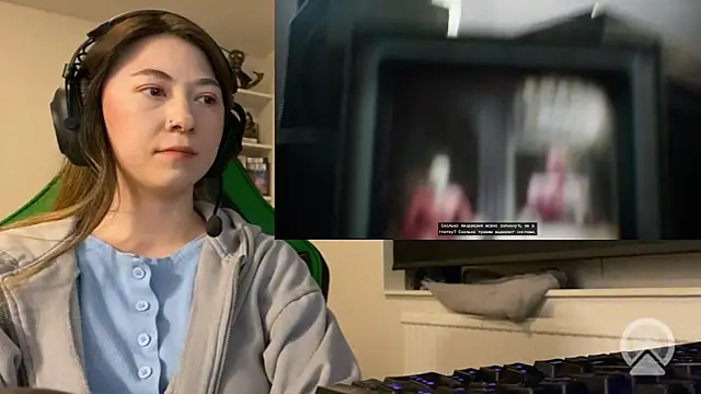 chibi moon  online show from March 24, 8:47 pm