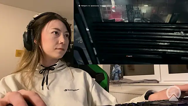 chibi moon  online show from March 29, 8:30 pm