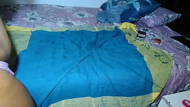 SweetAppleCandyxx online show from April 3, 6:39 pm