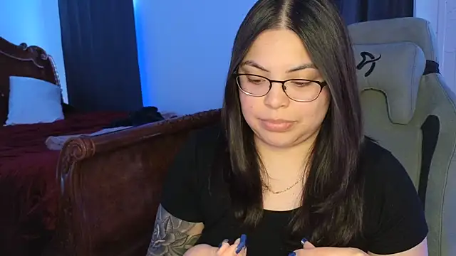 drizzypeach602 online show from December 15, 4:07 am