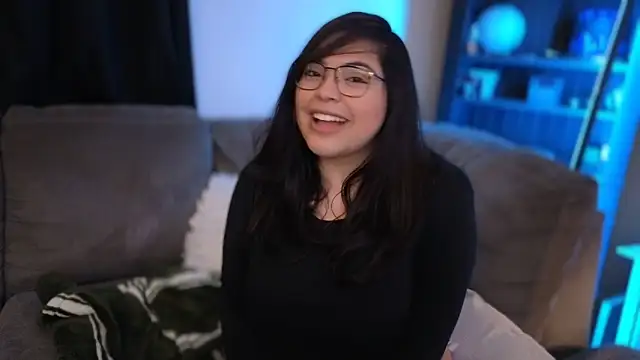 drizzypeach602 online show from May 22, 6:33 am