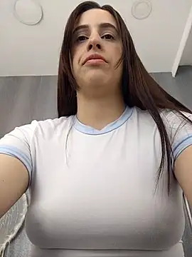 Snapshot of Amira_Milker chatting on September 12, 1:18 pm Amira Milker online show from September 12, 1:18 pm