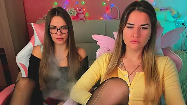 ivannatompsonnn online show from May 16, 3:20 am