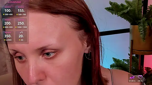 LianaFord online show from May 5, 2:53 pm
